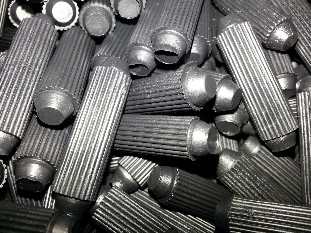 Plastik Siyah Kavela 8X30MM 100 Adet