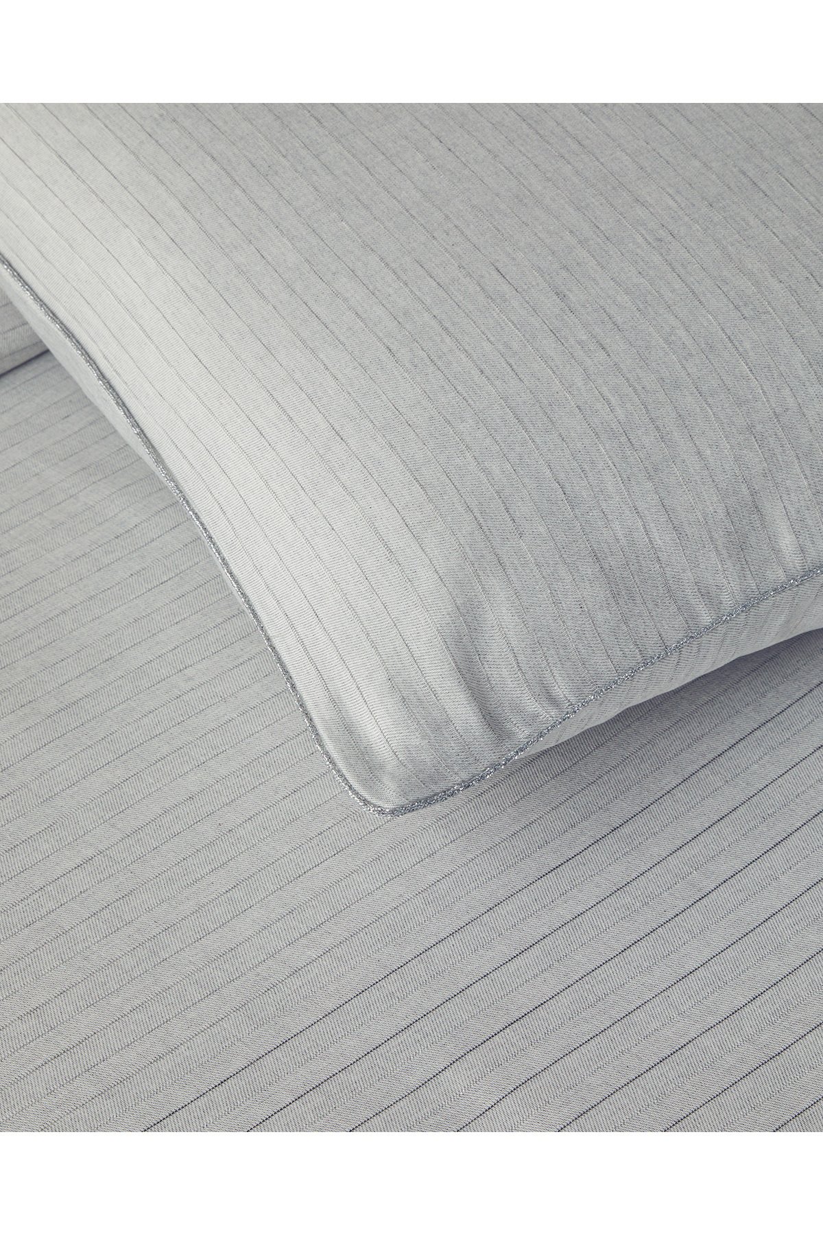 Elegant Nevresim Takımı 200x220 cm Gümüş (29.03.2025)
