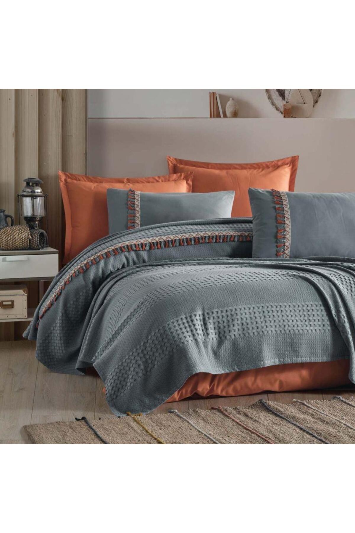 %100 Pamuk Butik Çift Kişilik Püsküllü Pike Takımı Bohamline V1 Gri