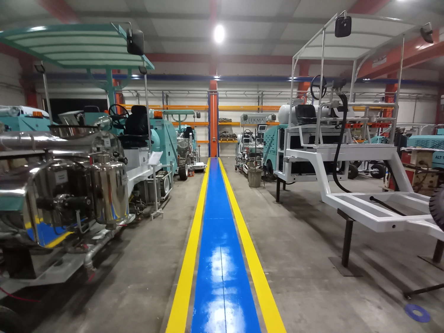 SOĞUK YOL ÇİZGİ BOYASI 5KG Mavi - Ral 5015, Isg Çizgi Boyası