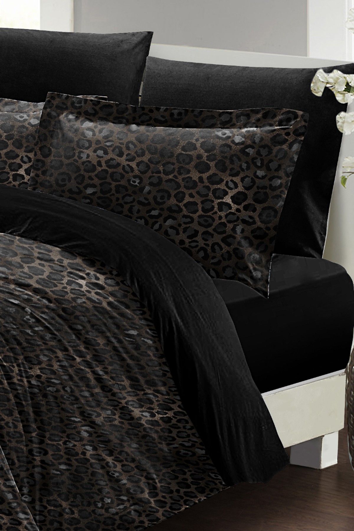 Lastikli Çarşaflı %100 Pamuk Saten Çift Kişilik Nevresim Takımı Leopar Print