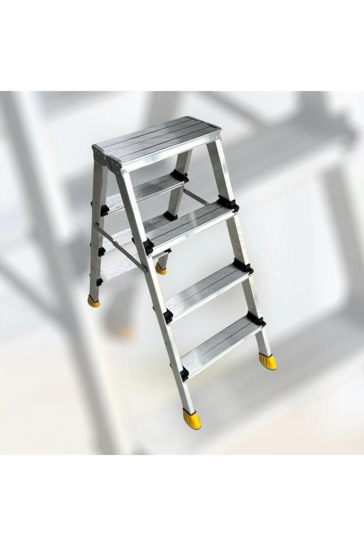 DAİMER 4+4 GOLD ÇİFT ÇIKIŞLI ALÜMİNYUM MERDİVEN