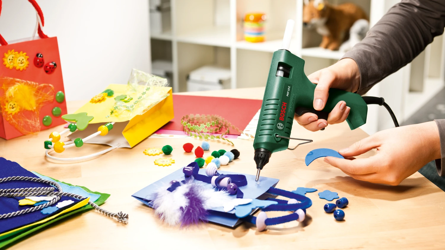 PKP 18 E-Elektrikli Silikon Mum Tabancası