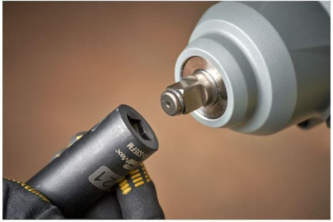 Fatmax 18V 1/2" Fırçasız Yüksek Güçlü Darbeli Somun Sıkma Makinesi