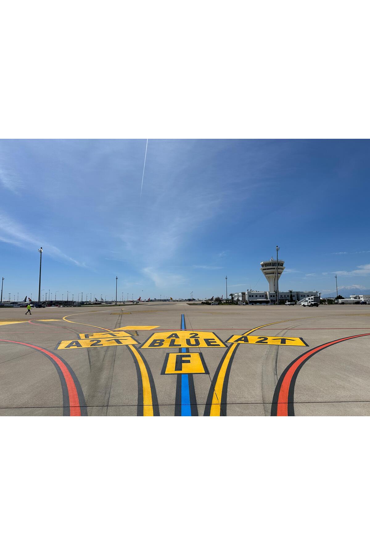 CONSTANCE AKRİLİK YOL ÇİZGİ BOYASI 25 KG