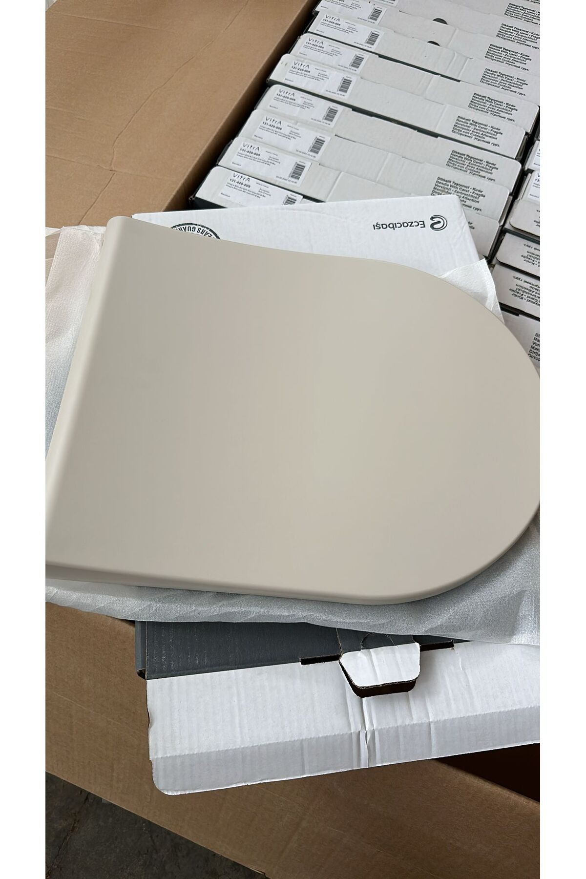 Integra Slim Etekli Soft Klozet Kapağı DP Mat Bej 131-420-009 yavaş kapanır