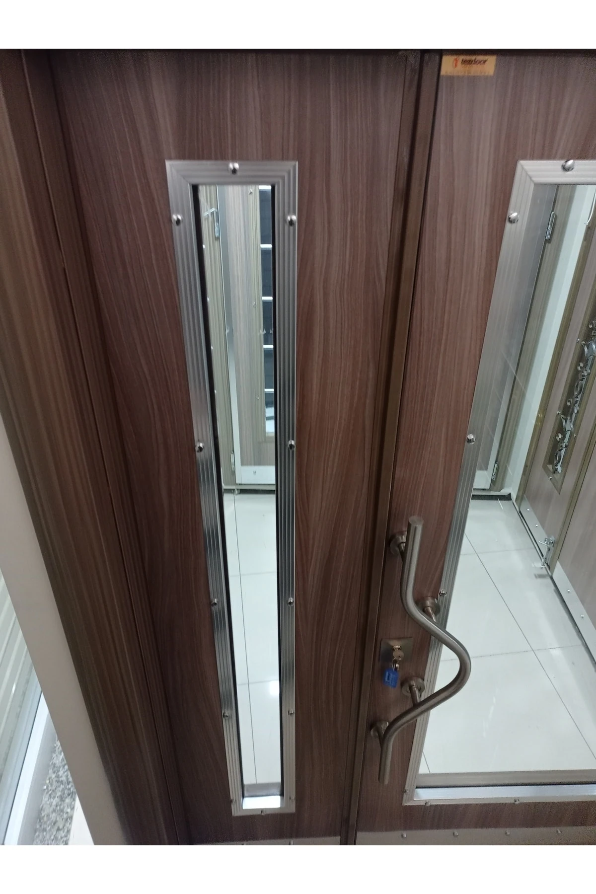 Çelik Kapı Fiyatları Eskitme Model Apartman Giriş Kapısı, Dış Mekan Çelik Kapı Sol Açılım