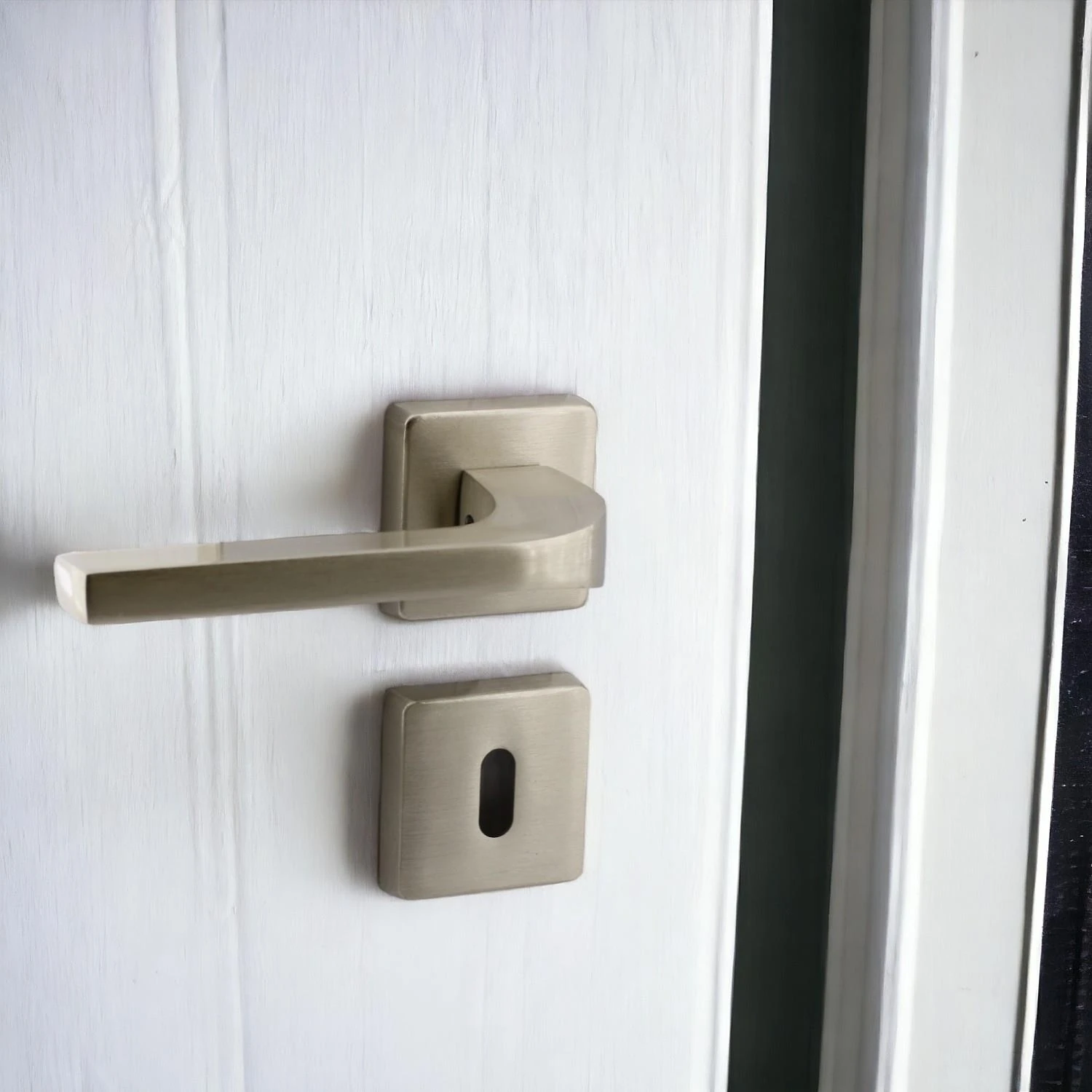 Tog Saten Oda Kapı Kolu Kare Rozetli Sürgülü ve Çelik Kapı Kulpu Uyumlu Sağa Sola Uygun Kapı Kolları