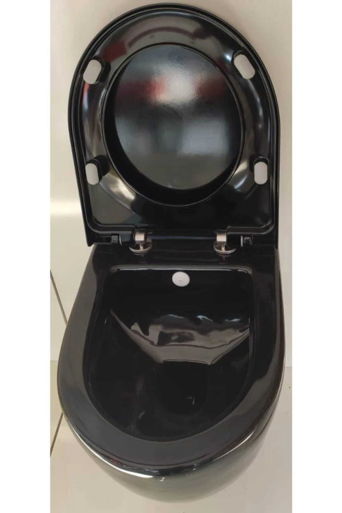 Uno Asma Klozet Siyah Renk + Yavaş Kapanan Kapak