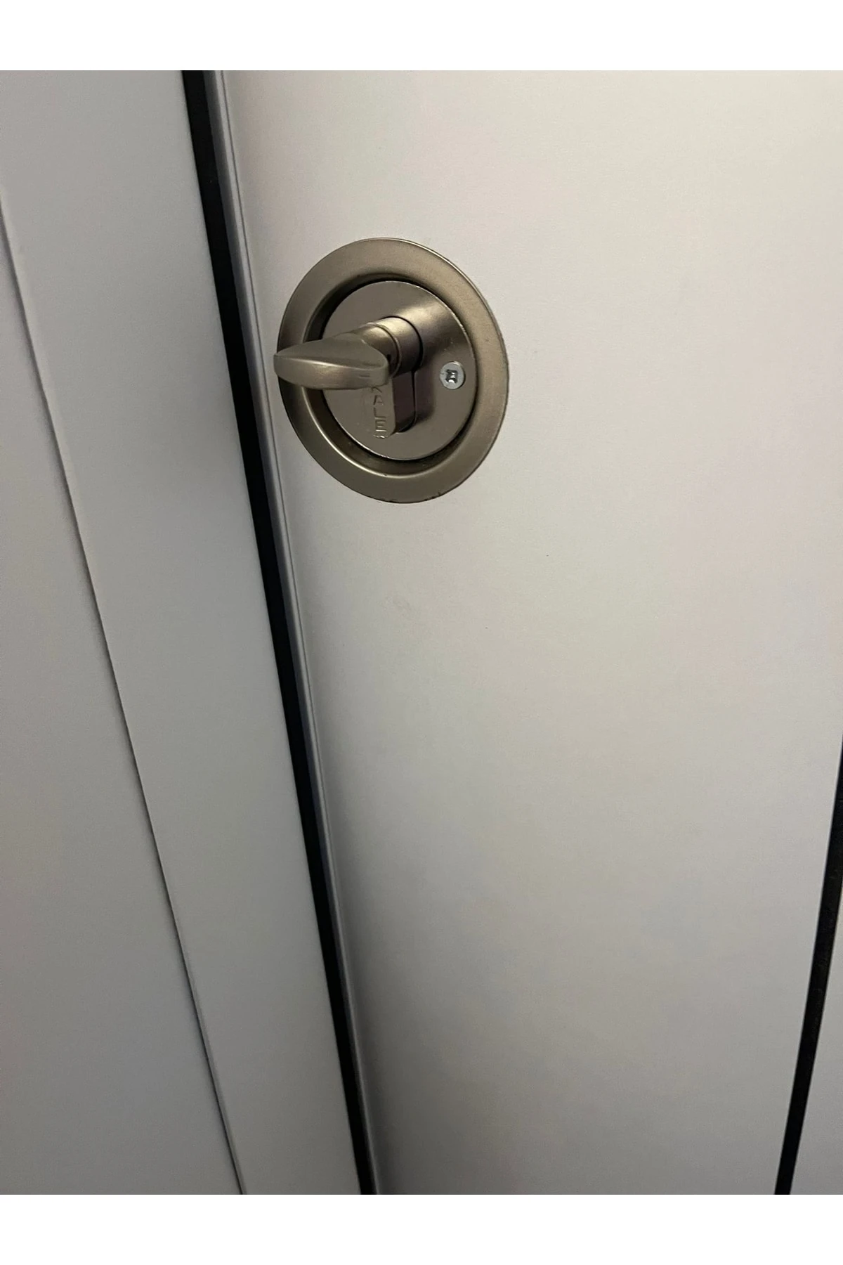 Çelik Kapı, Kilitli, Beyaz Renk, Çelik Kapılar, Yüksek Güvenlikli Sol Açılım