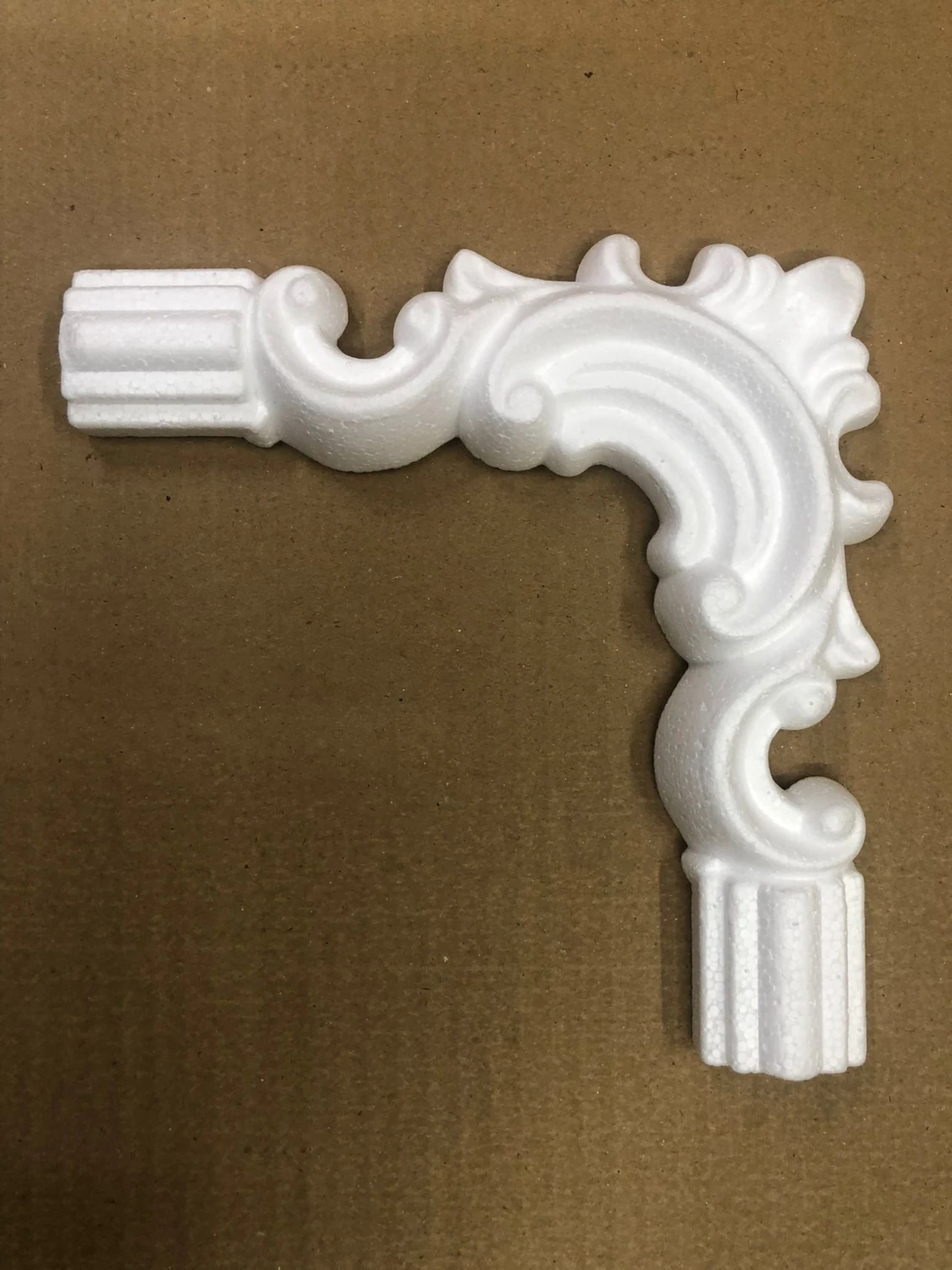 Yedi Tepe Osmanlı Desenli Stropiyer Köpük Çıta Köşesi Çk-4