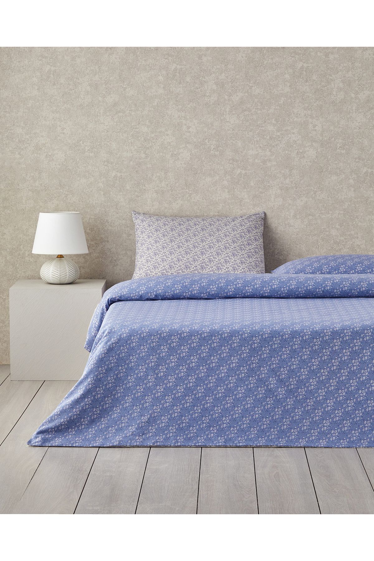 Floral Breeze Kolay Ütülenir Çift Kişilik Nevresim Takımı 200x220 cm Mor