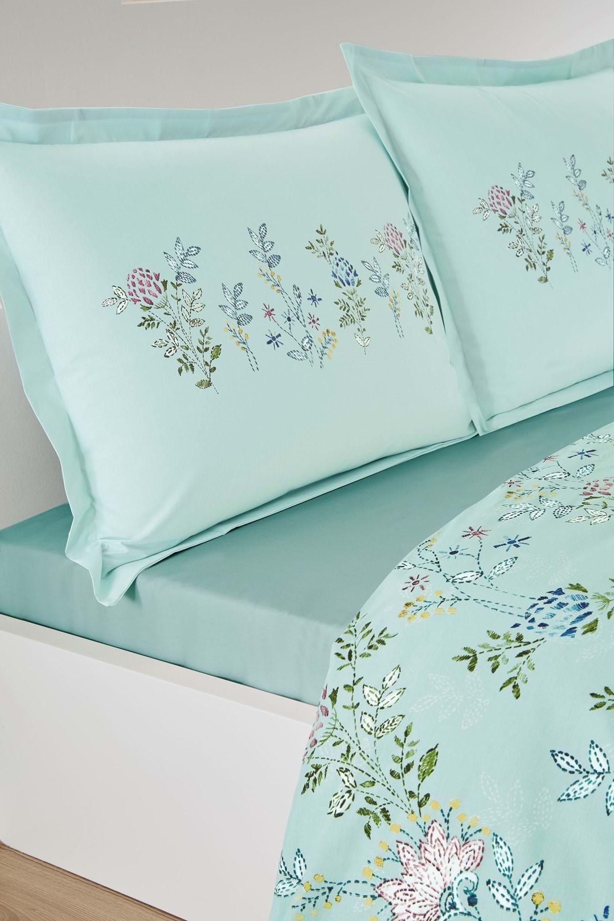 Romantic Touch Çift Kişilik Nevresim Takımı Mint