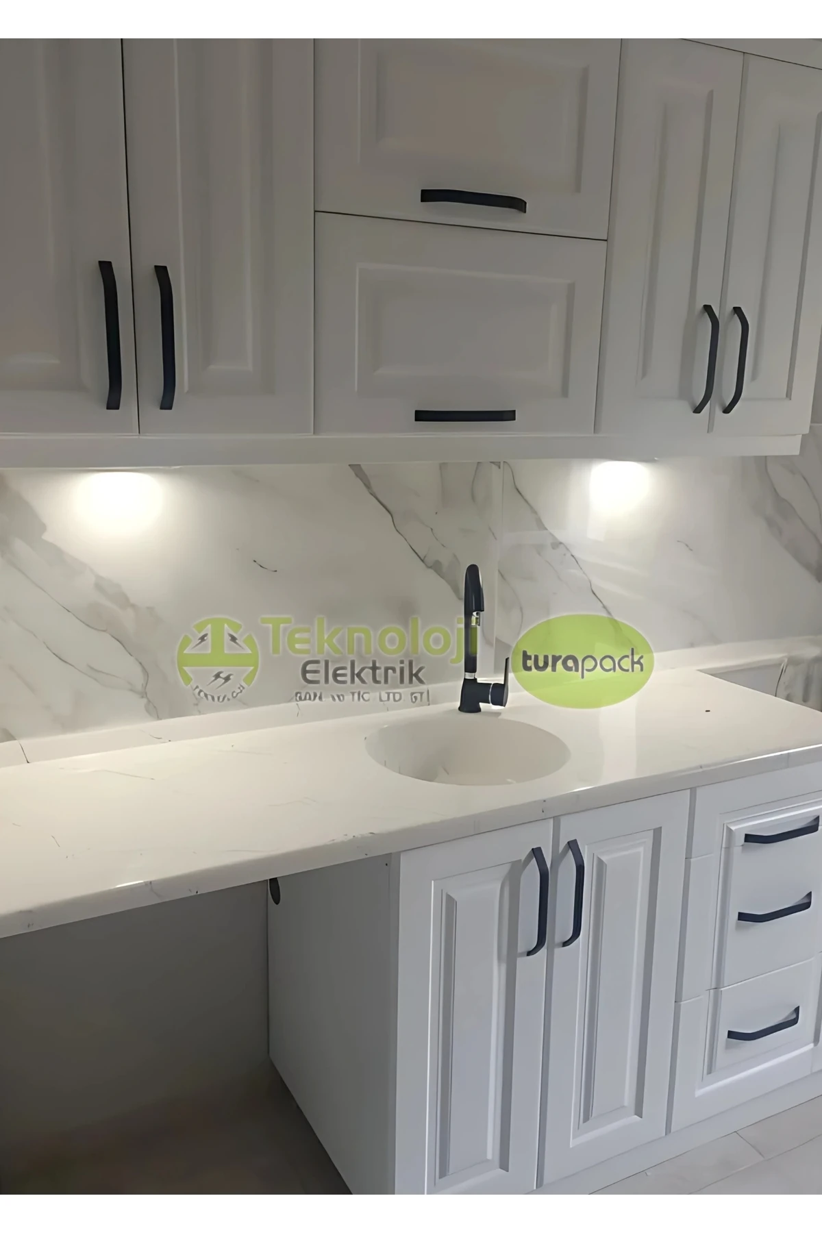 Dolap Tezgah Altı 2'li Priz Ve 3 Watt Anahtarlı Led Spot Aydınlatma (FÜME KASA) Işık Ve Akıllı Priz