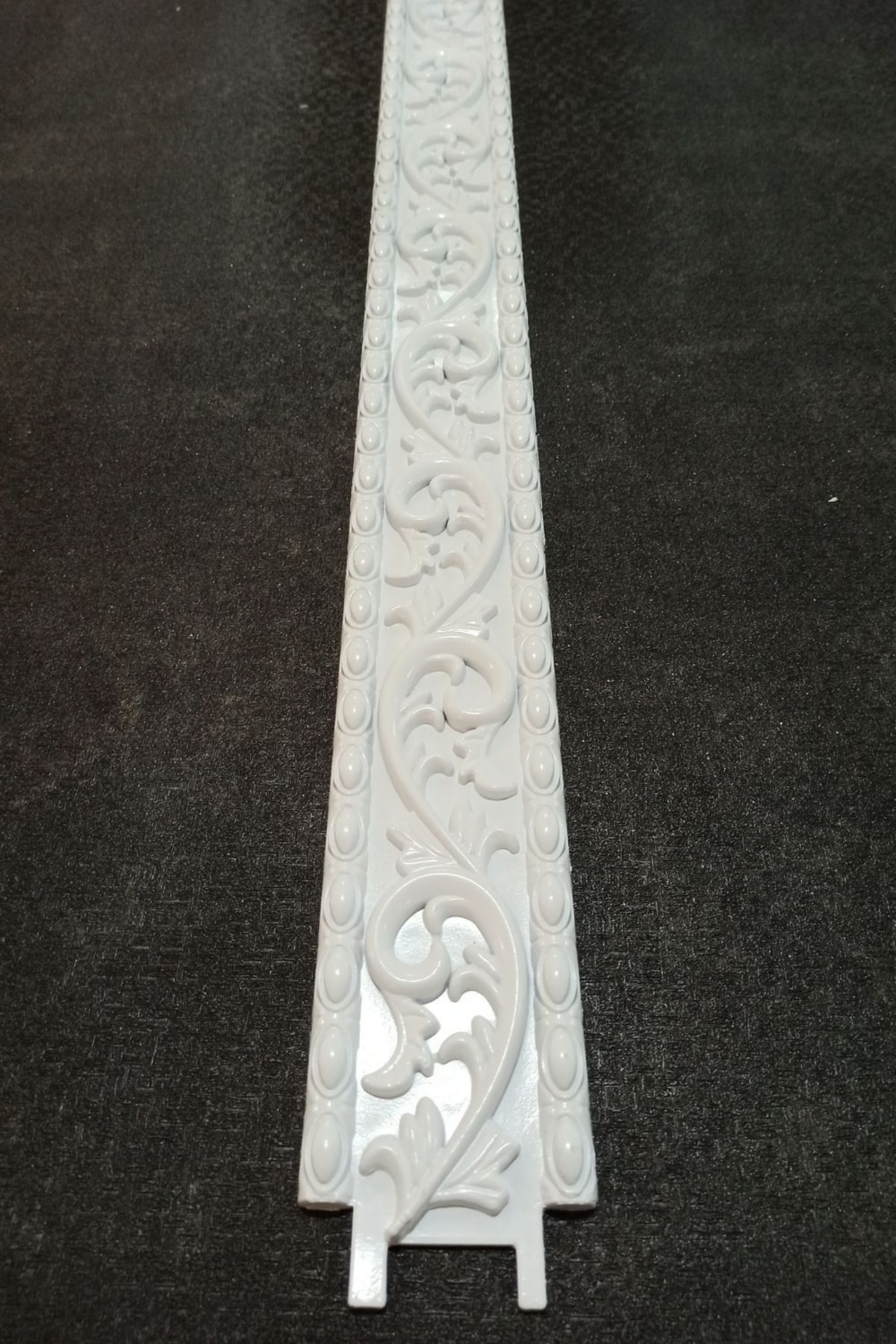 Gri Boyanabilir Saray Tavan Çıta Bordür 8cm x 100CM, Şık ve Kolay Uygulamalı Dekorasyon.