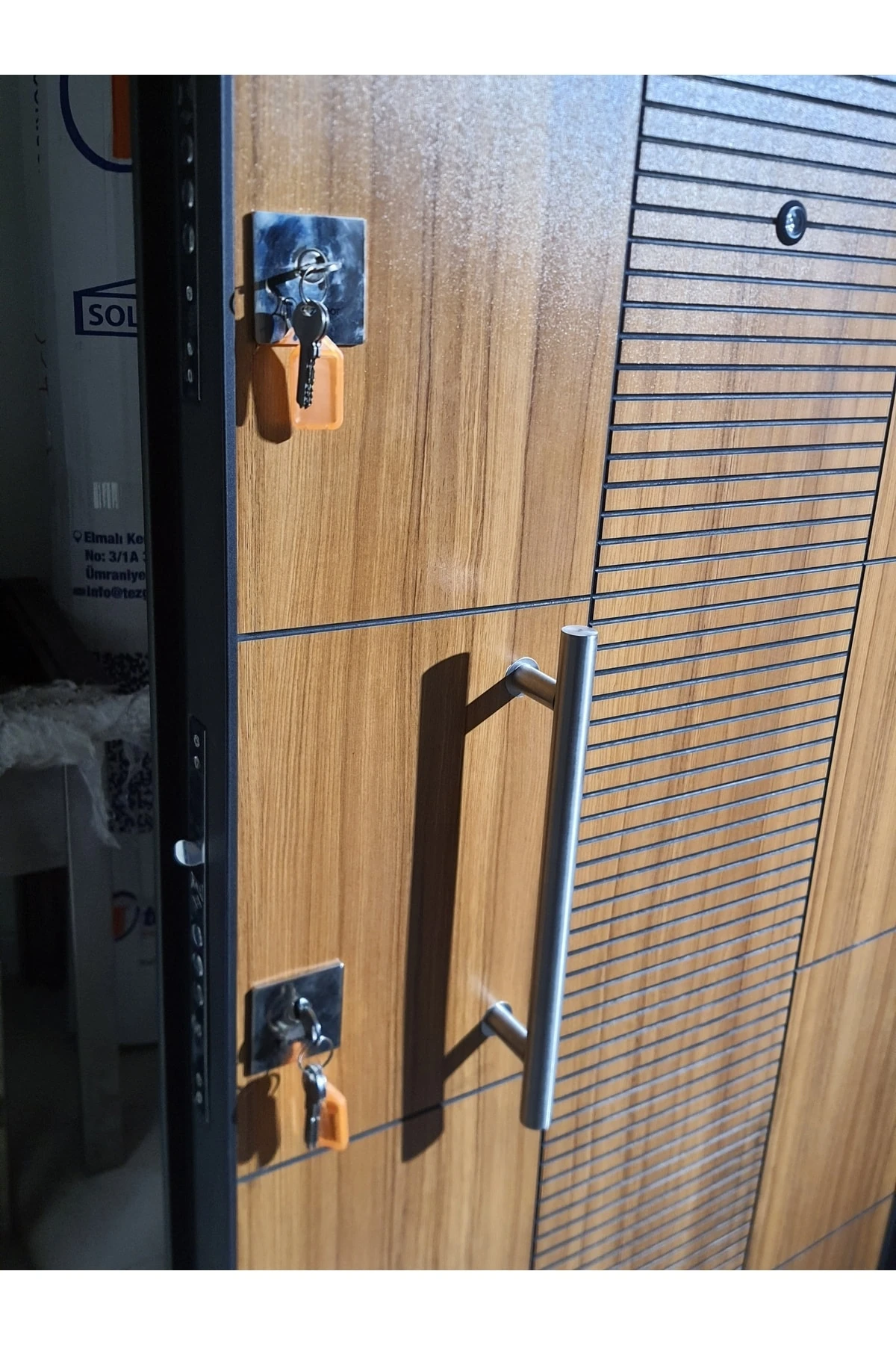 Ahşap Desenli Çelik Kapı, Tırnaklı Çelik Kapı, Çelik Kapı, Düz Model Çelik Kapı Sağ Açılım