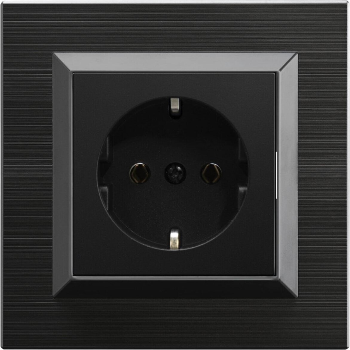 Quantum Siyah Topraklı Priz