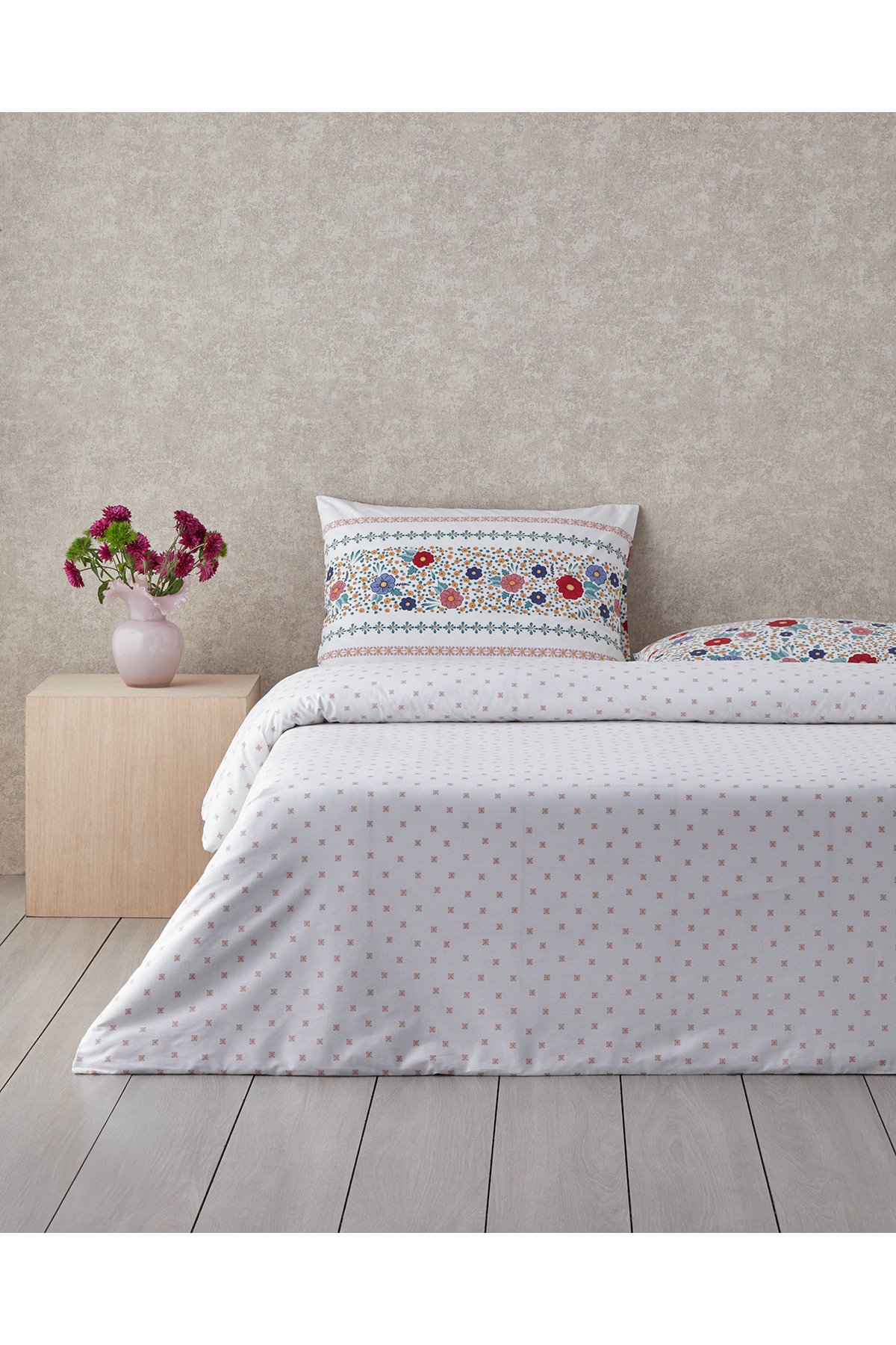 Blossom Bands Pamuklu Çift Kişilik Nevresim Seti 200x220 cm Kırmızı - Mavi