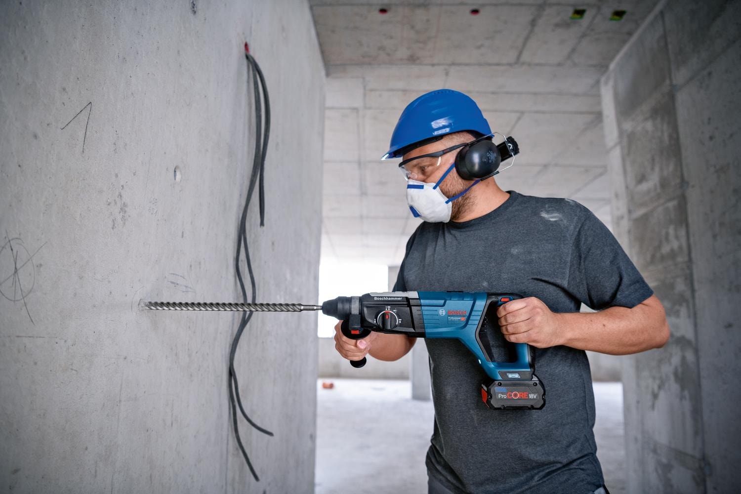 BOSCH Gbh 18V-28 D 1X4.0AH Tek Akülü Kırıcı Delici