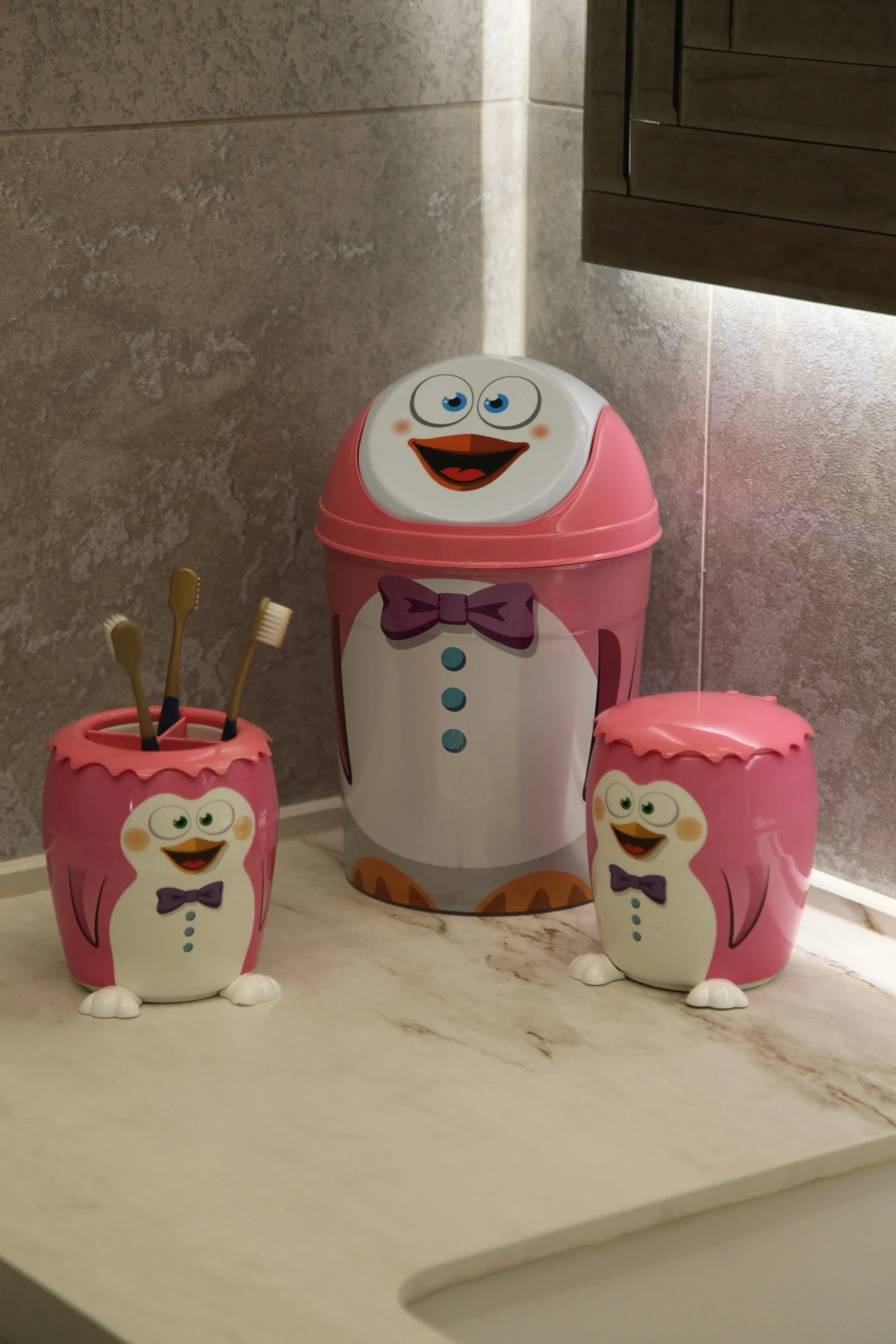 Şirin Çocuk Odası Çöp Kovası 3'lü Set, Diş Fırçalık, Küçük Masa Üstü ve Tezgah Üstü Çöp Kutusu