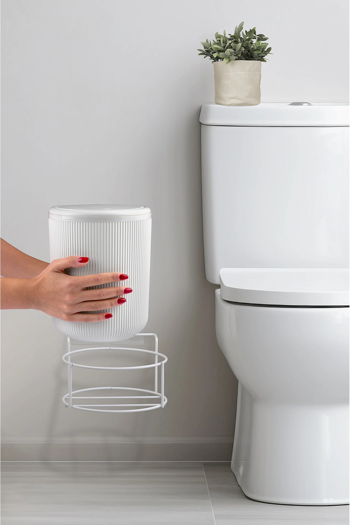 Beyaz Eko Magic Askılı Yuvarlak Mina Çöp Kovası