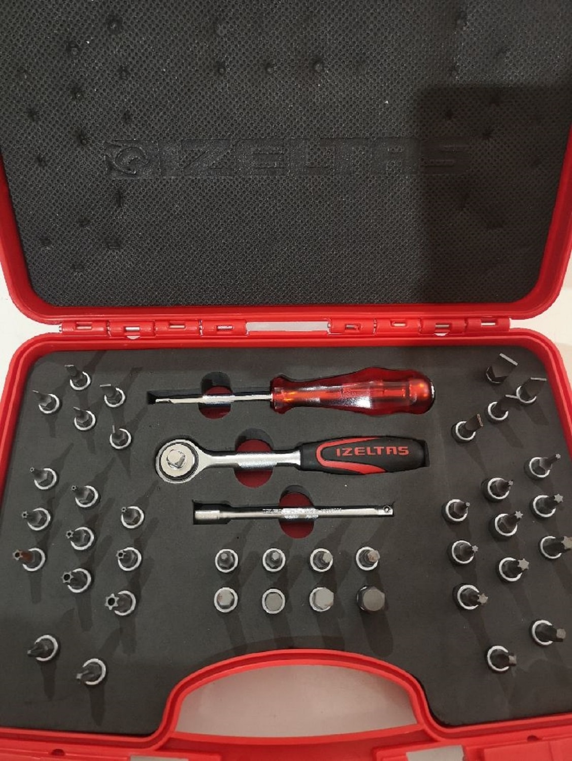 İZELTAŞ 1107 00 1042 Bits Uçlu Lokma Takımı 1/4" 42 Parça