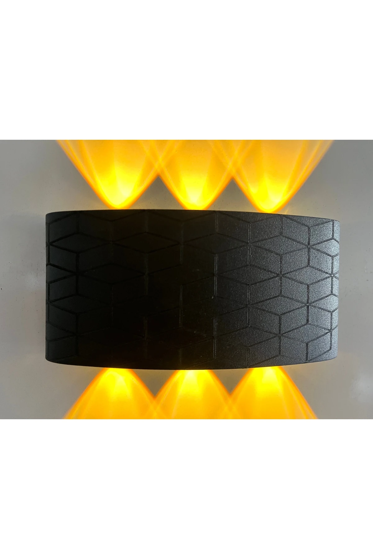 Geometrik Deren Siyah Kasa Günışığı Anahtarlı Ledli Elektrikli Aplik - Tek Adet - PİLLİ DEĞİLDİR