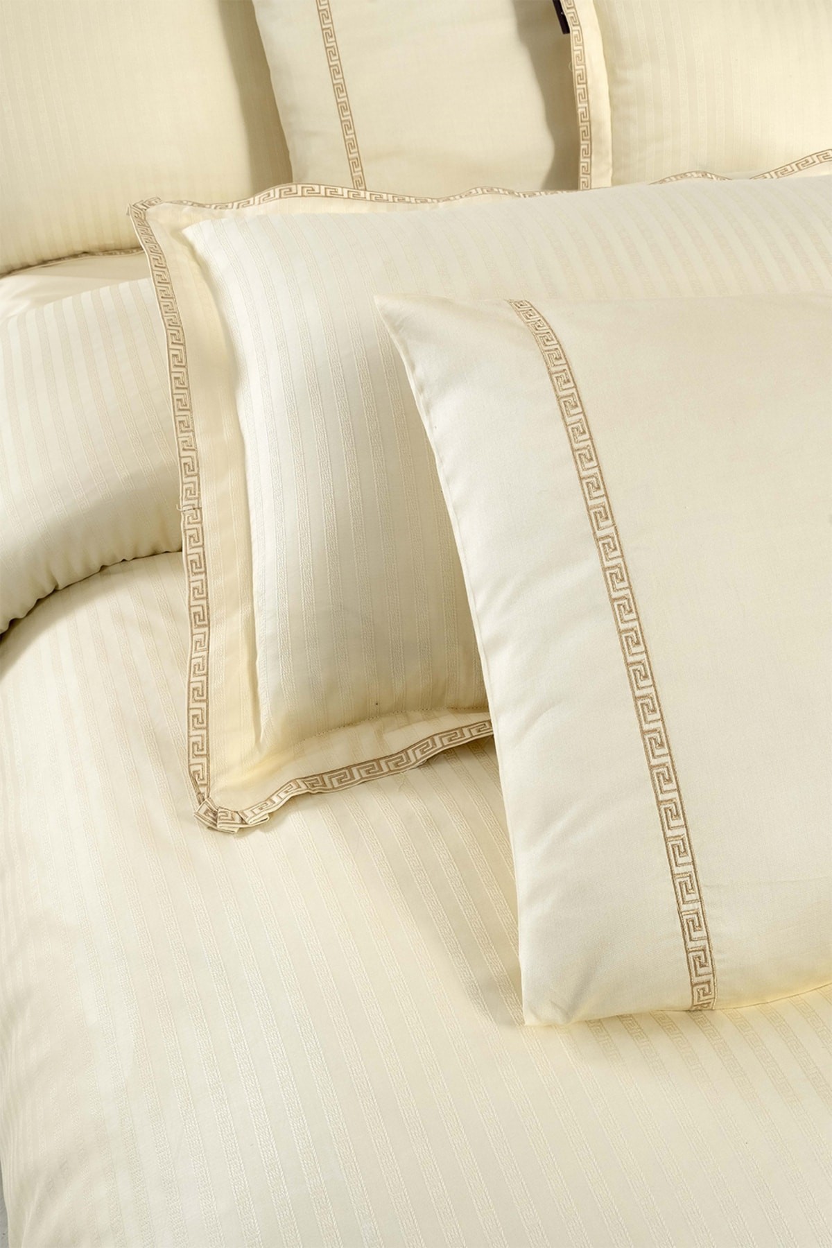 Jacquard Stripe Sarı Çift Kişilik 260 Tc %100 Pamuk Saten Nevresim Takımı