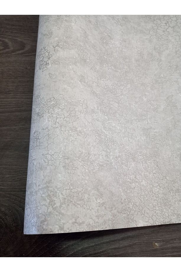 Kendinden desenli gümüş detaylı silinebilir duvar kağıdı 53 cm genişliğinde 10 metre uzunluğunda