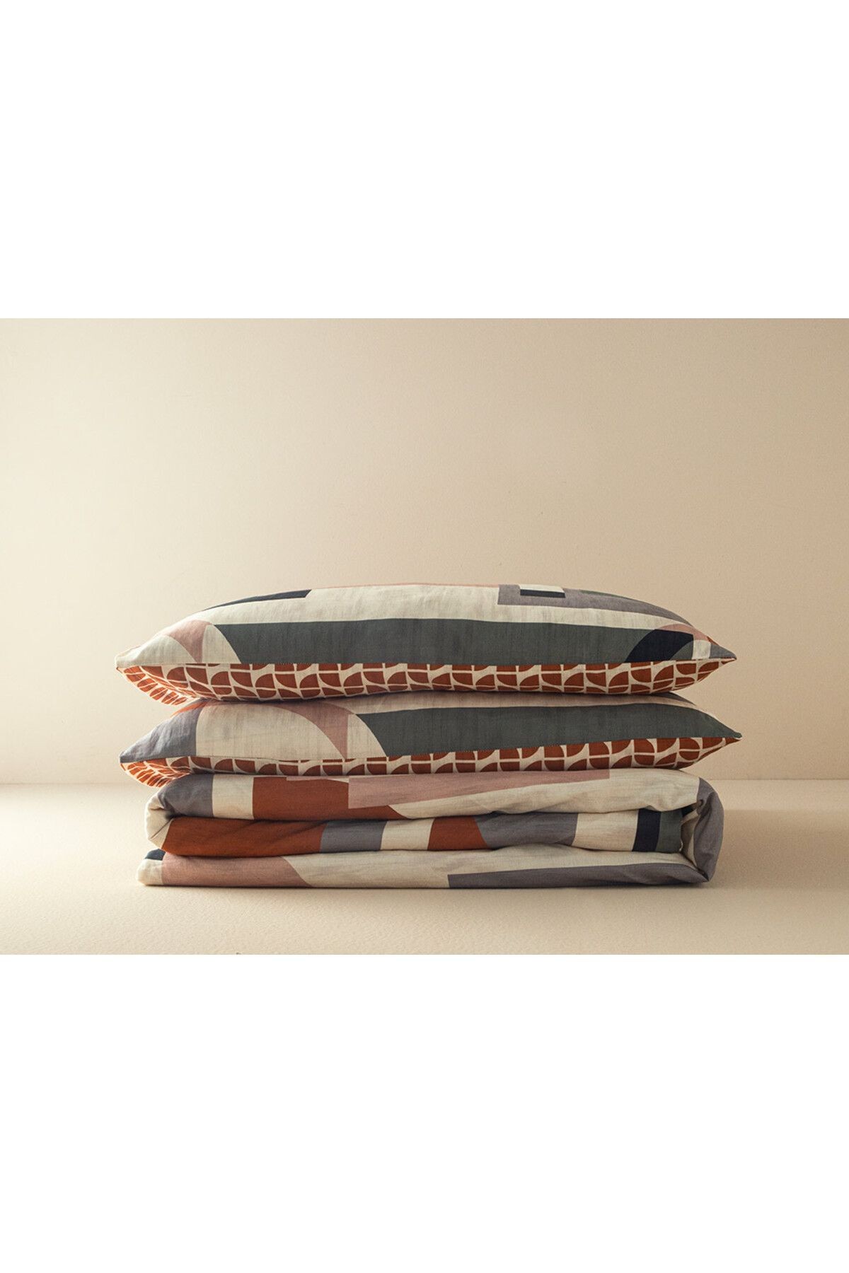 Dynamic Square Dijital Baskılı Soft Cotton Çift Kişilik Nevresim Seti 200x220 Cm Bej – Terracotta