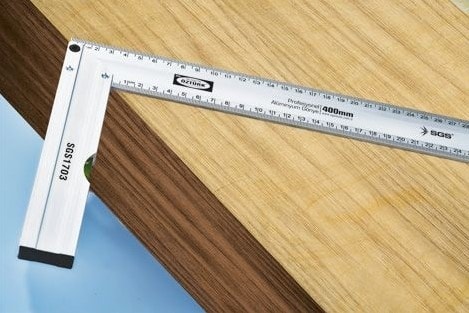 Öztürk Alüminyum Gönye 35 cm Terazili SGS1702