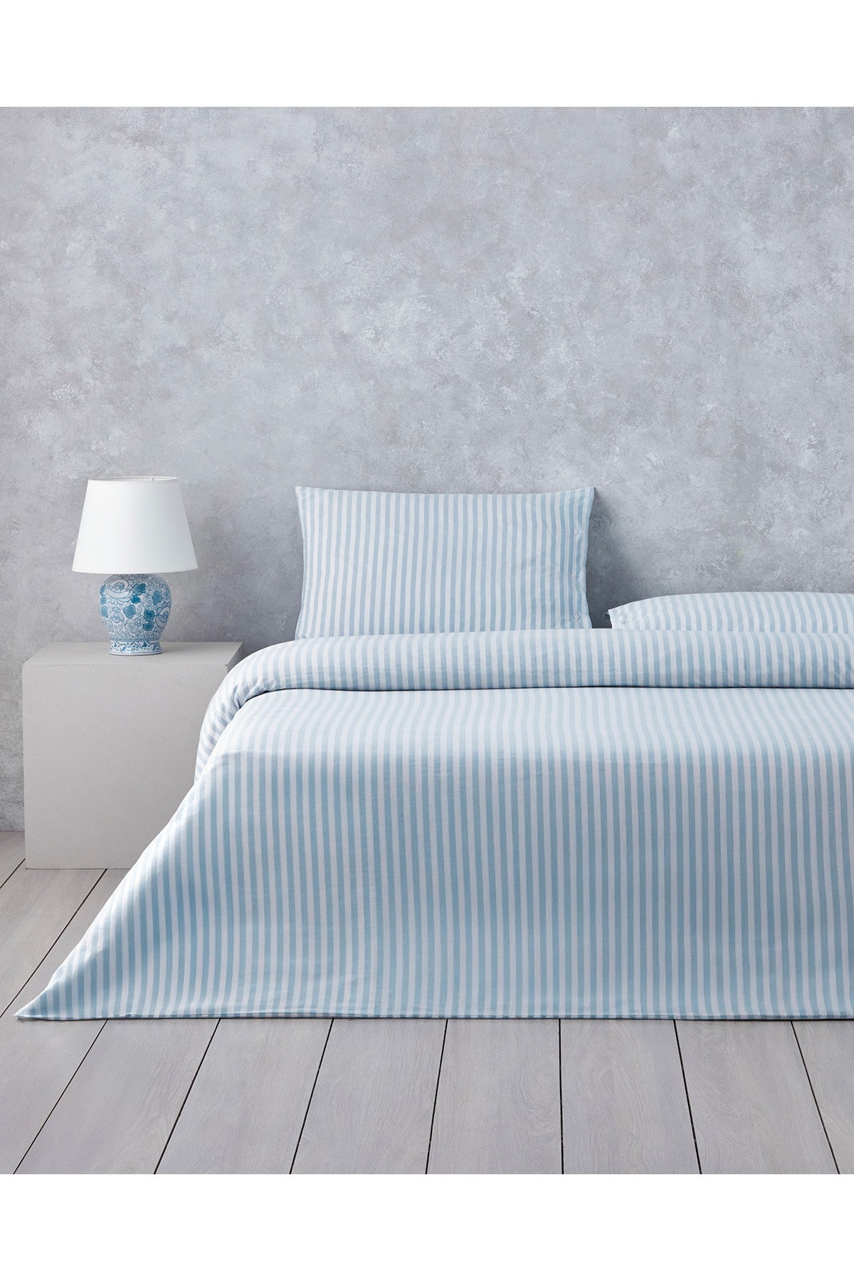 Soft Streaks İpliği Boyalı Çift Kişilik Nevresim Takımı 200x220 cm Mavi