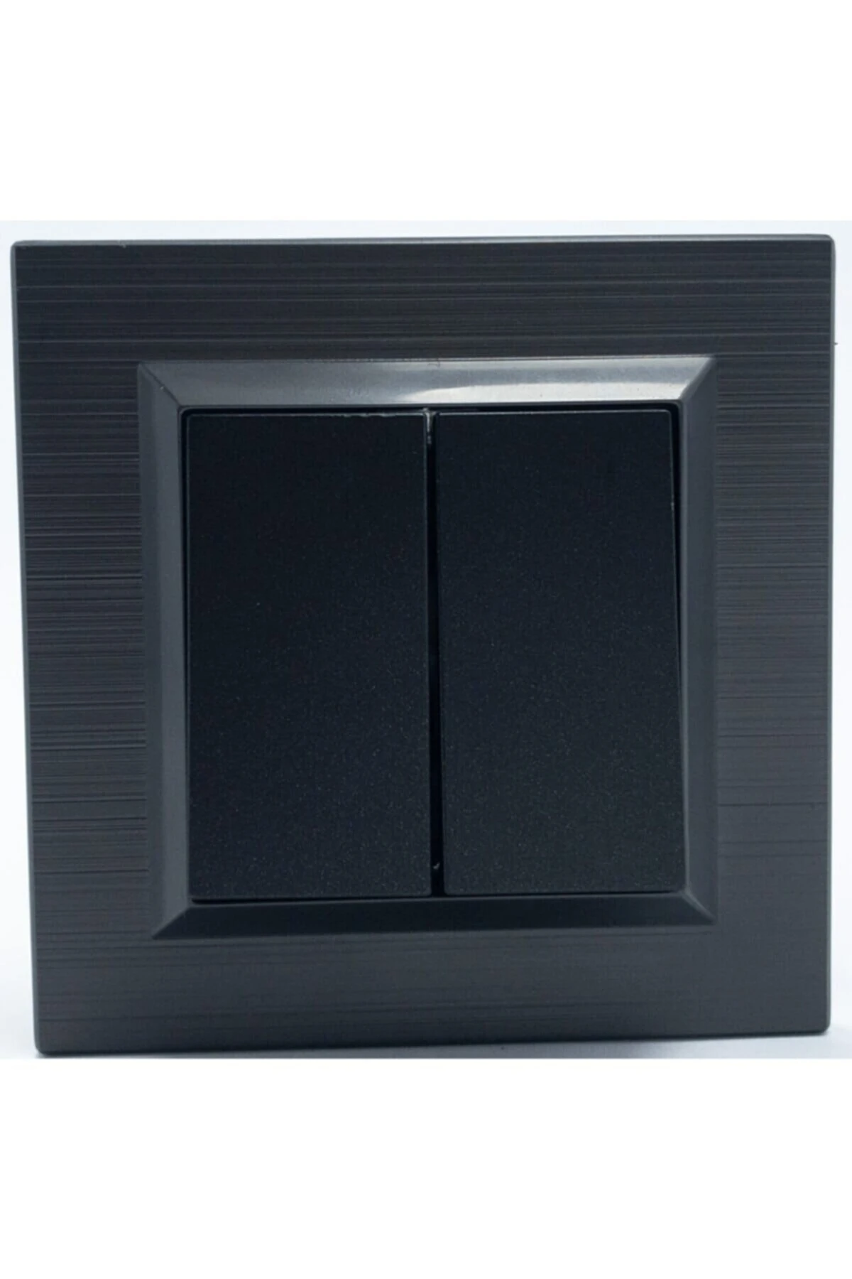 Quantum Antrasit Komütatör Çerçeveli