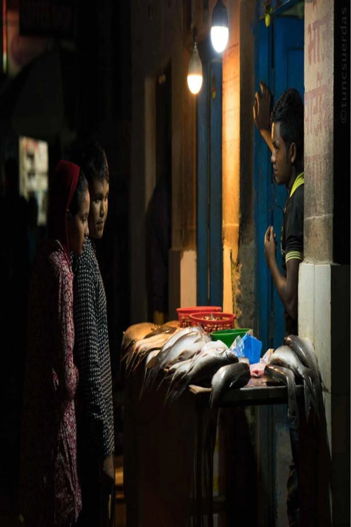 Clt 27w (142W) Led Torch Büyük Led Ampul Sarı 3000k - 15,9 Cm Pazar Esnaf Lambası