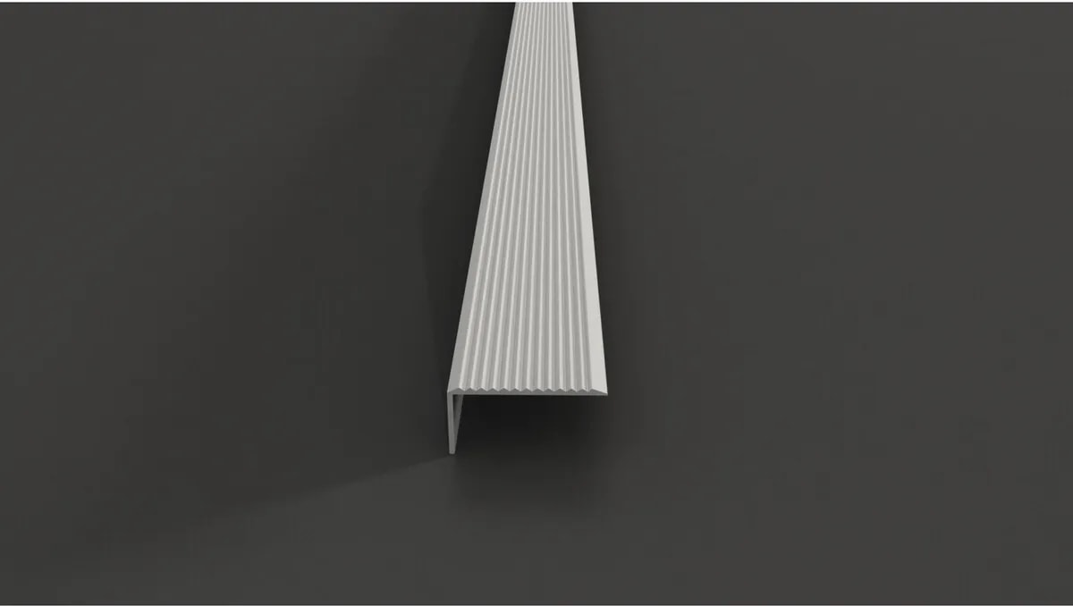 L Model Metal Merdiven Basamak Profili Merdiven Çıtası Köşebent Bitim Profil 4CM*2CM*1,35M