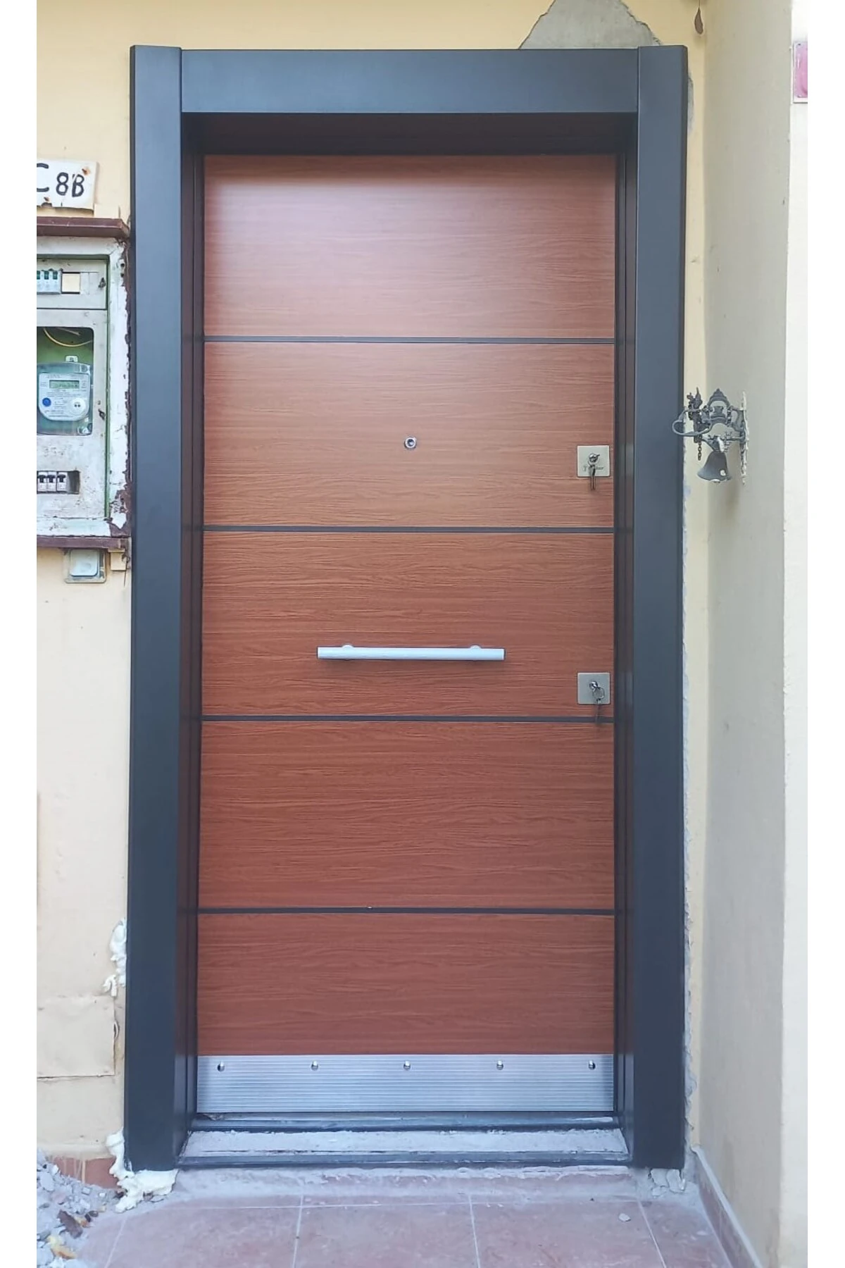 Dış Cephe Kompozit Villa Kapıları,yağmura Dayanıklı