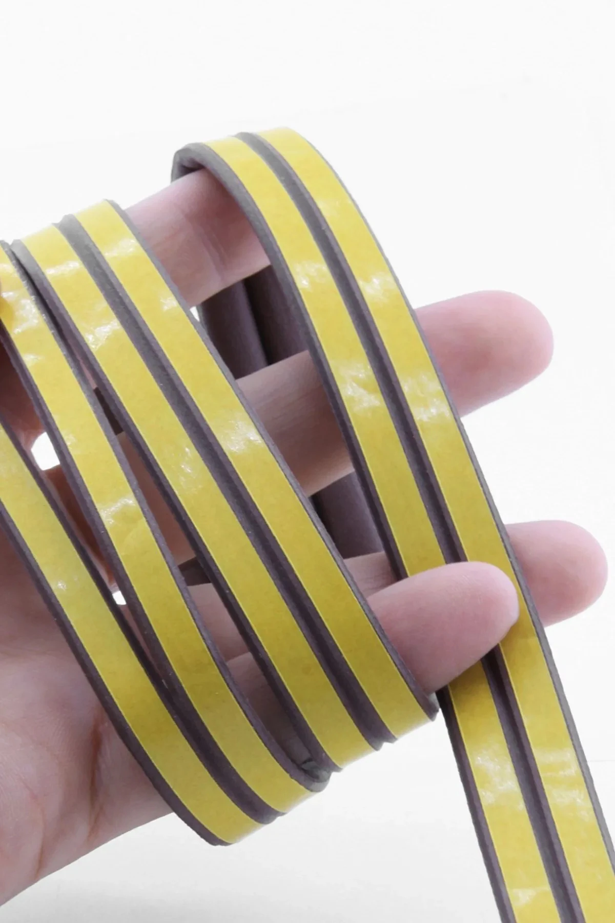 Kapı-pencere Isı Yalıtım Fitili - Yapışkanlı Izolasyon Contası 10(5X2) Metre-kahverengi