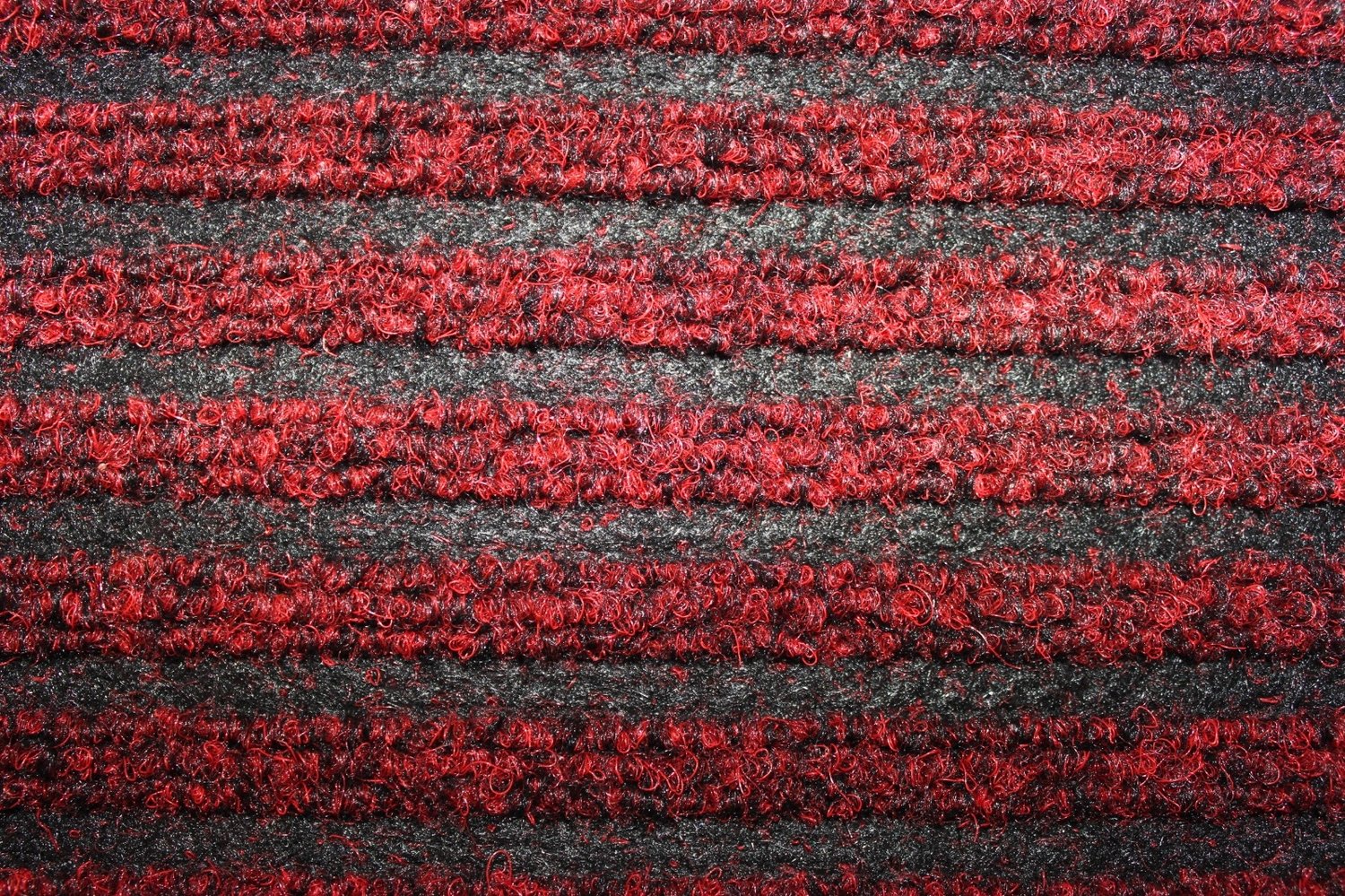 Kauçuk Tabanlı Akustik Halı 6mm Bordo Renk 200X100CM