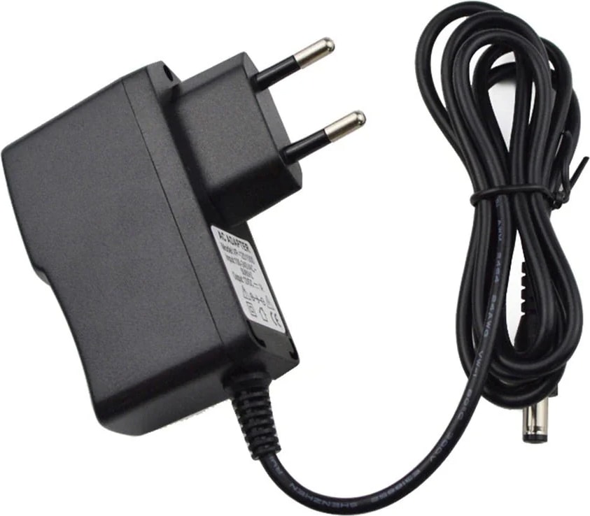 5 Volt 1 Amper 5.5mm x 2.5mm / 2.1mm Uçlu 5V 1A Adaptör