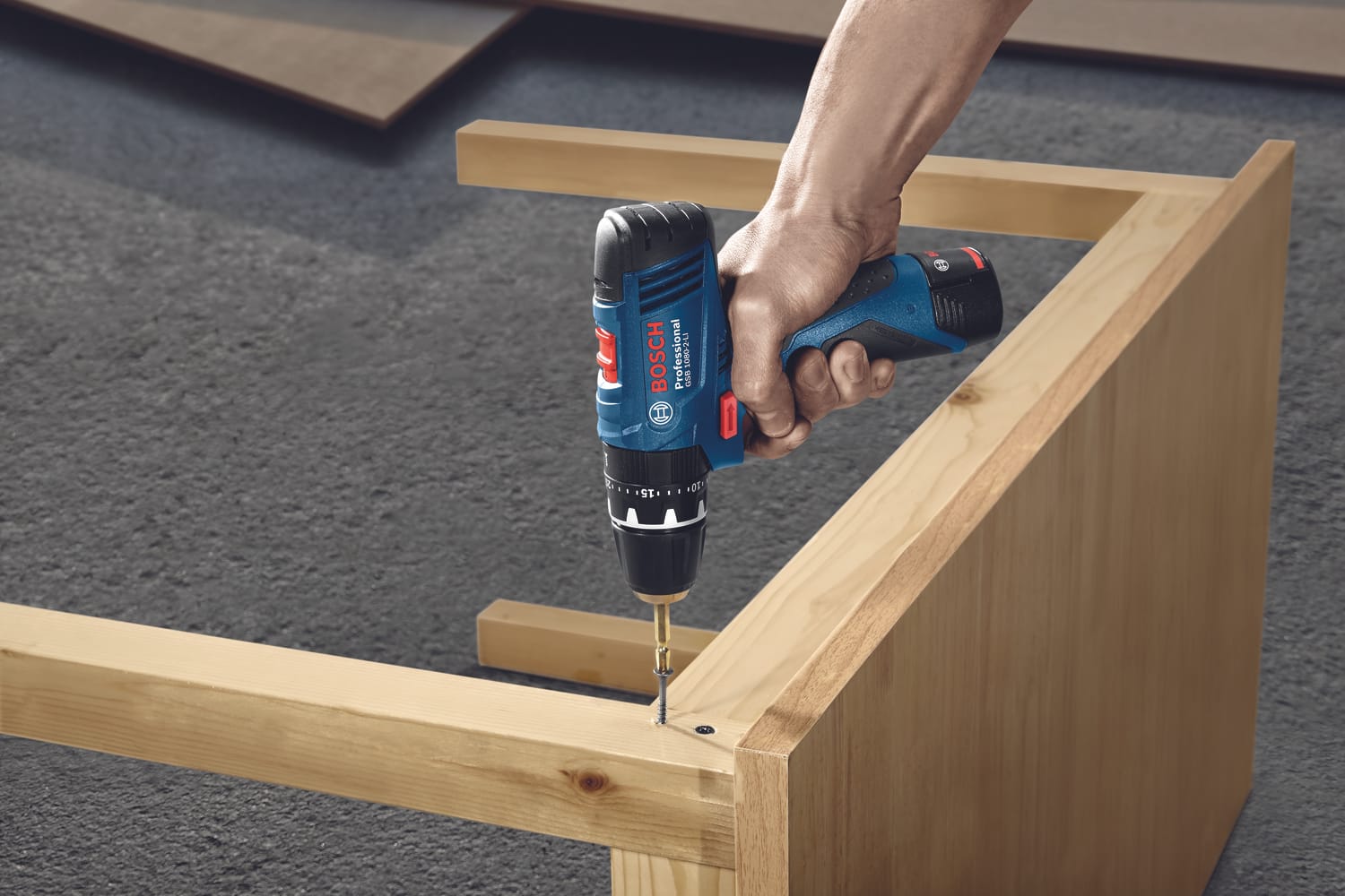 BOSCH Professional GSB 120-LI 1.5 Ah Çift Akülü Darbeli Delme / Vidalama Makinesi
