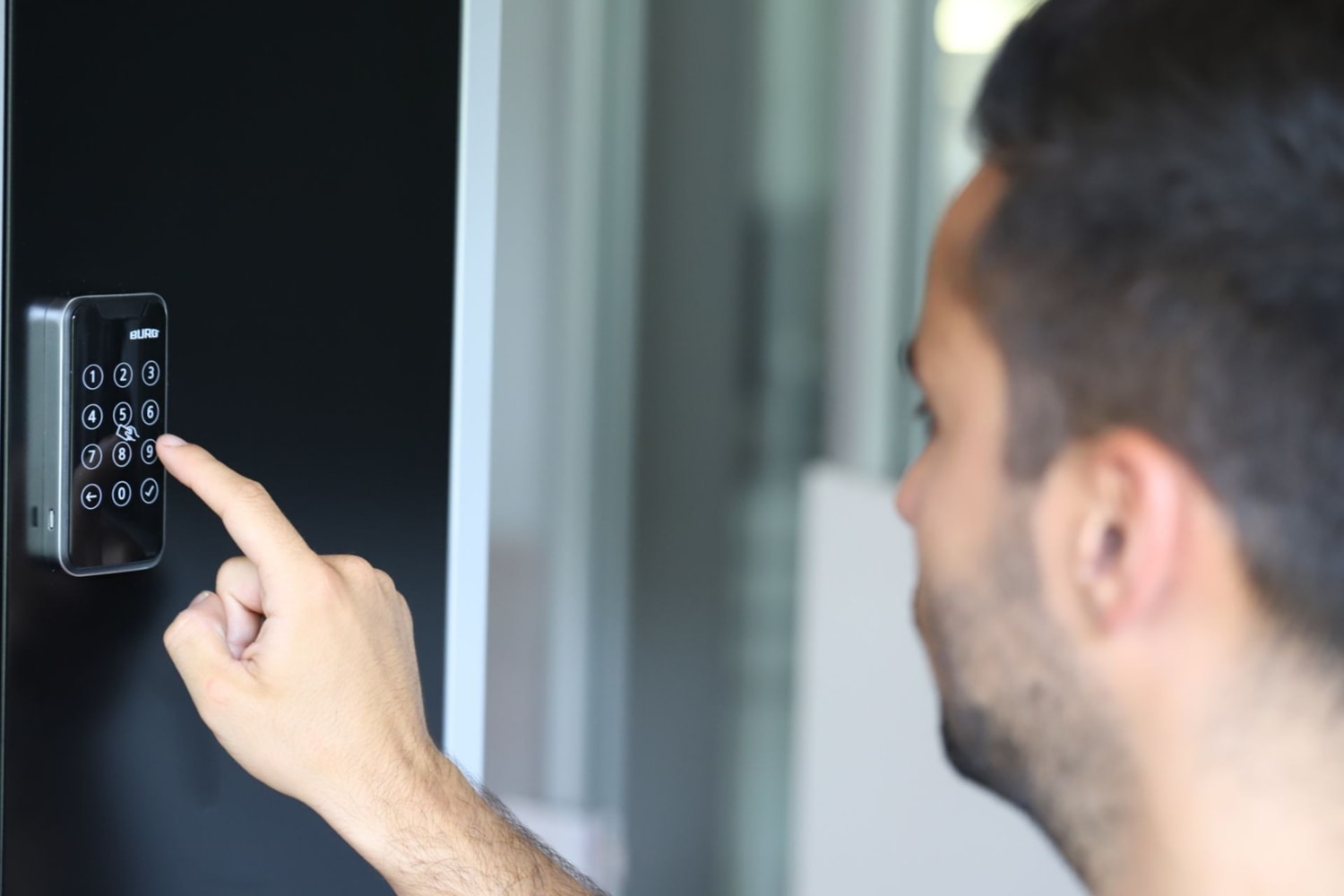 Twinpad Şifreli ve Rfıd Kartlı Elektronik Mobilya Dolap Kapak Kilidi