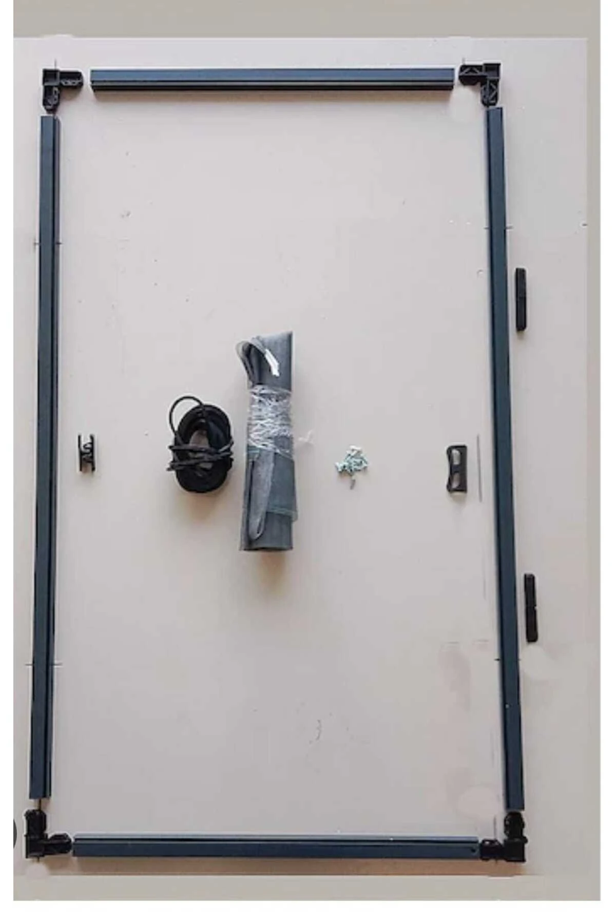 MENTEŞELİ ANTRASİT GRİ RENK PENCERE- KAPI SİNEKLİĞİ (120 - 150 X 50  - 100 )