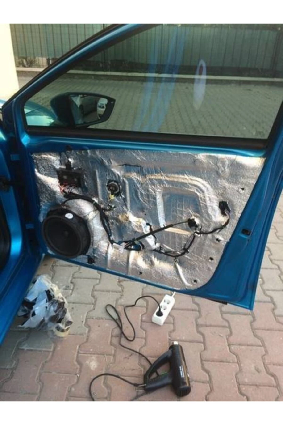 Bitüself Alüminyum Kaplı Oto Ses Ve Su Yalıtım Bantı 10cm X 10mt