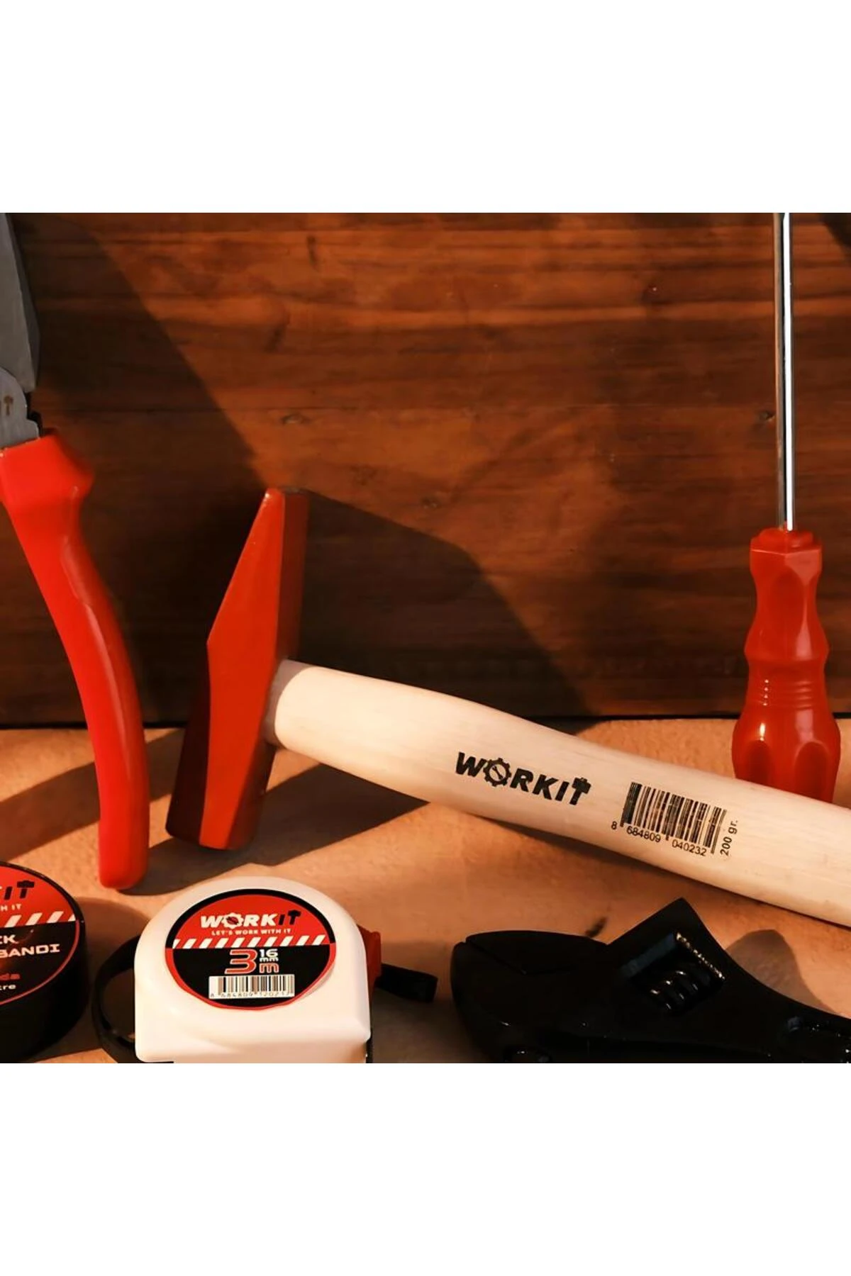 Ahşap Saplı Çekiç 200 Gr