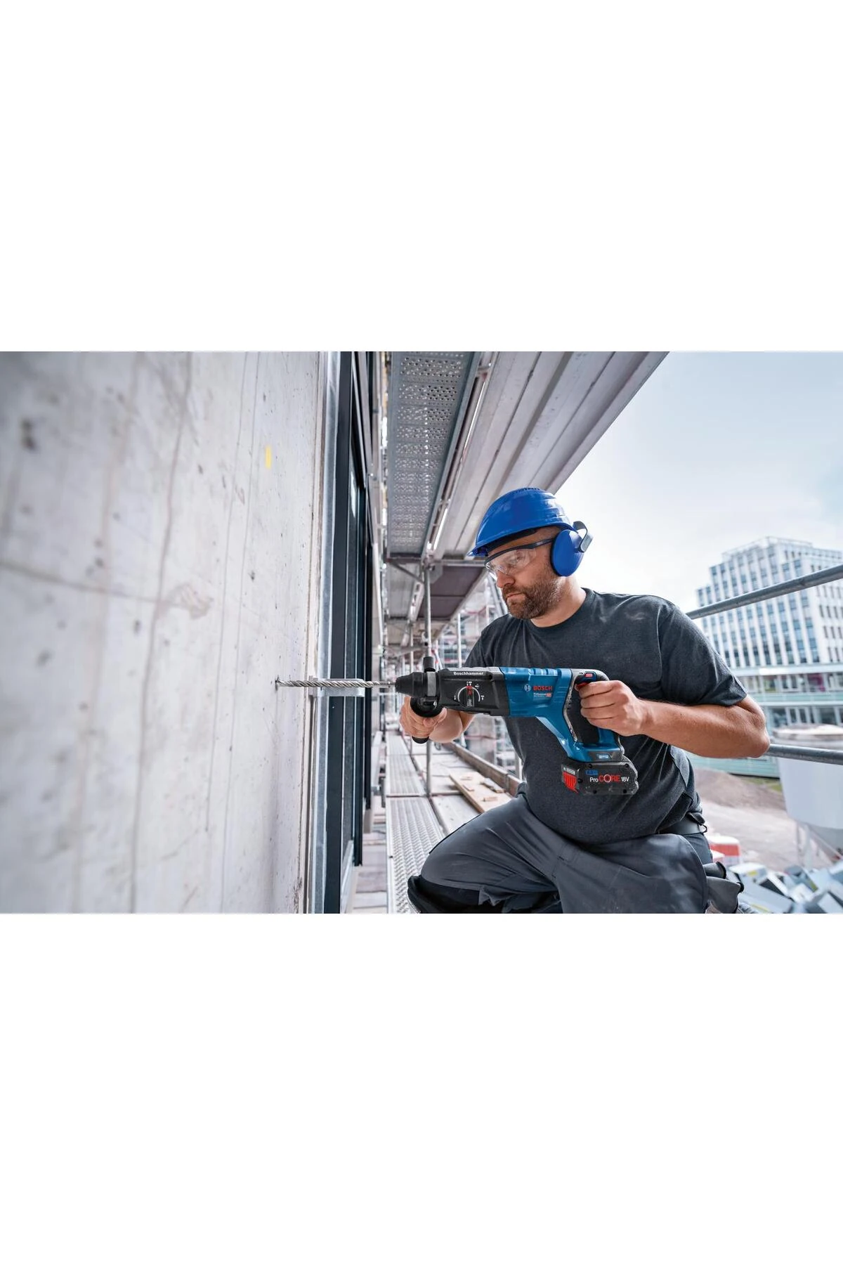 GBH 18V-28 D Procore 2x4.0Ah Tek Akülü Kırıcı Delici