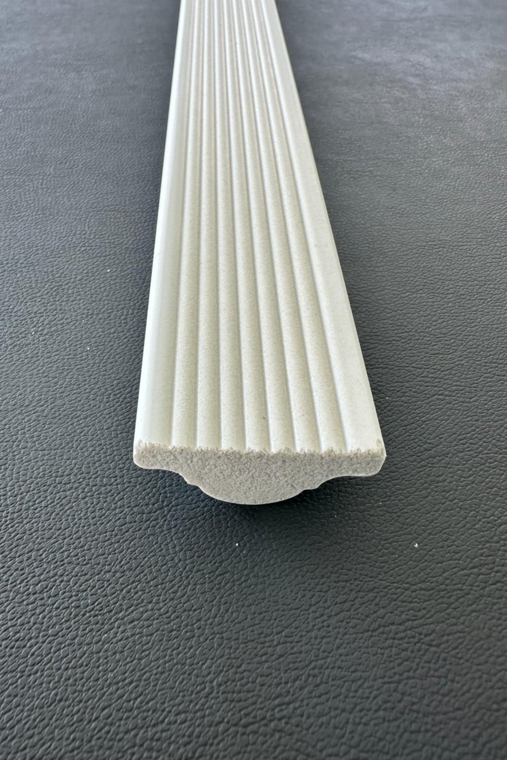 Dekoratif Boyanabilir 4 cm Eğimli Duvar Çıtası 3 Çerçeve Hazır Kesimli Paket
