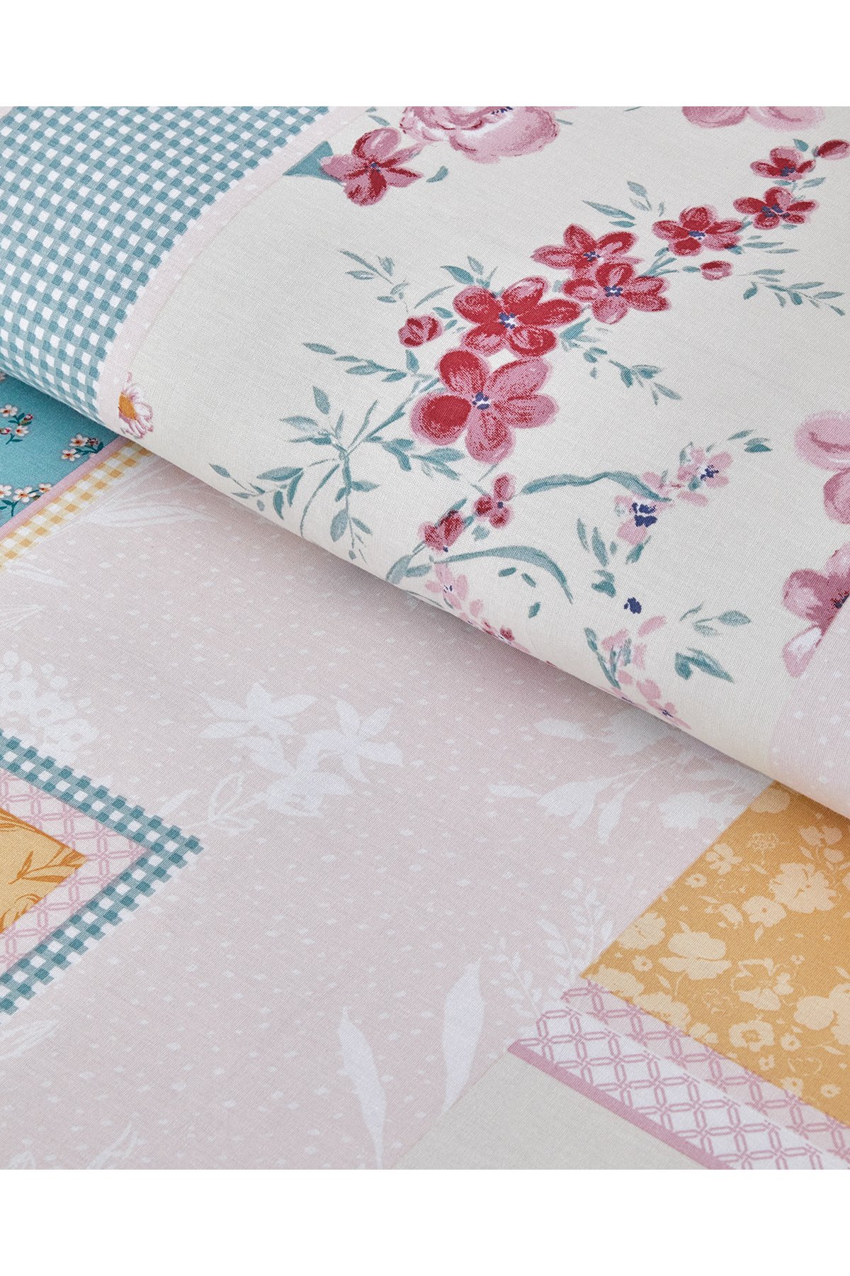 Patch Bouquet Pamuklu Çift Kişilik Nevresim Seti 200x220 cm Yeşil-Sarı