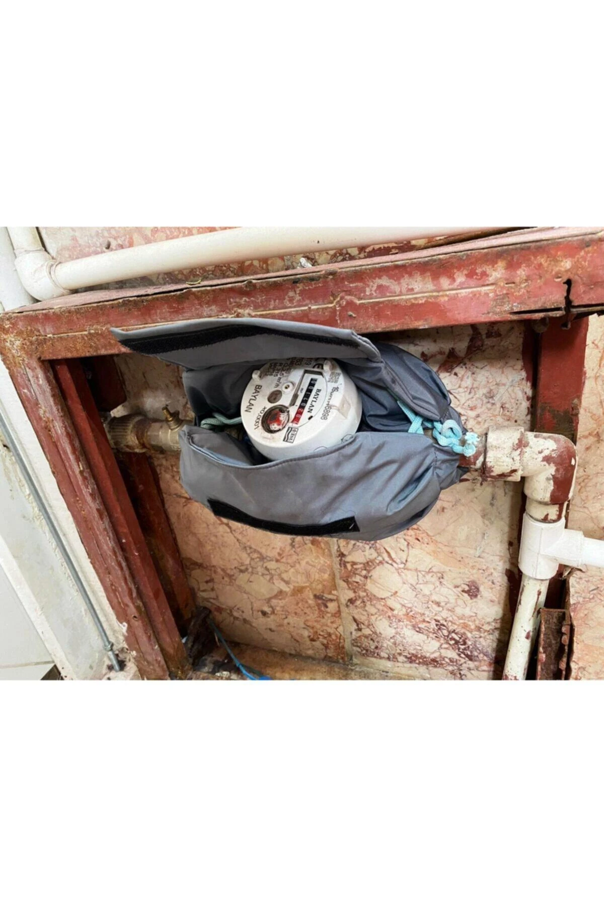 Ev Su Saati -Kartlı- Normal Sayaca Kar Kış - Dona (Donmaya) Karşı Koruma Isı Ceketi Izole (Taşyünü )