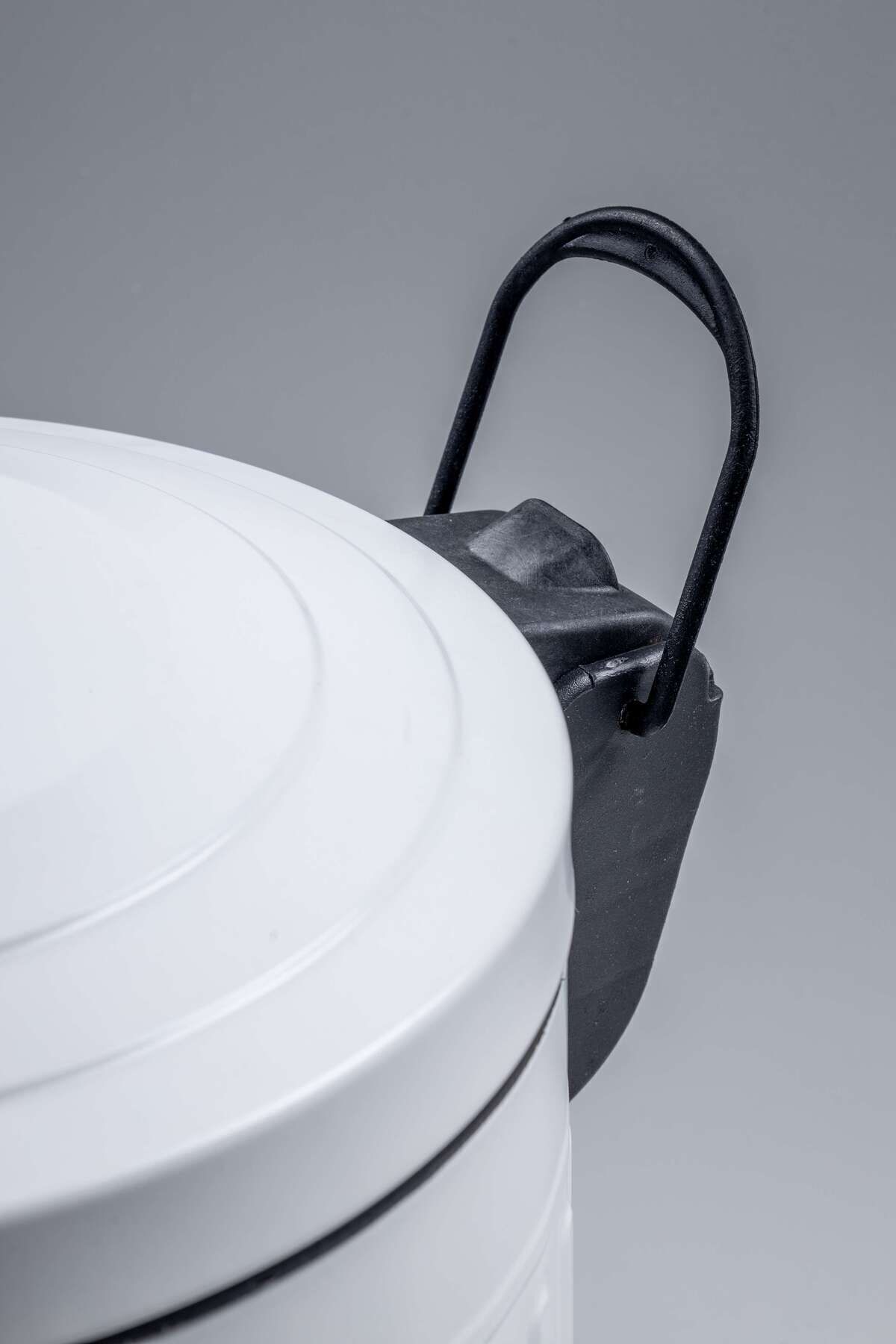 16 Lt Vintage Serisi Amortisör Kapaklı Beyaz Çöp Kovası (BANYO - MUTFAK - TUVALET - BALKON)