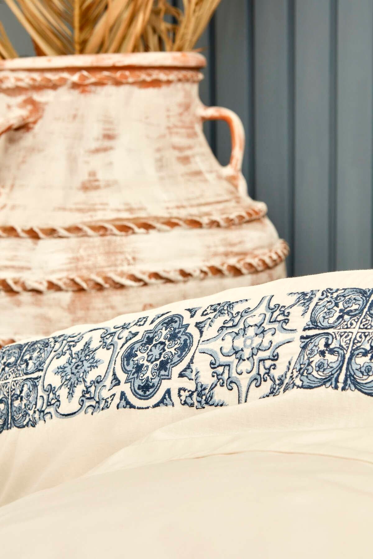 Mosaic %100 Pamuk Çift Kişilik Nakışlı Nevresim Takımı Beyaz